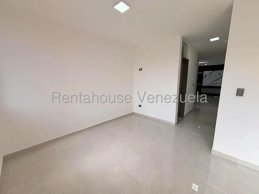 Townhouse (Multiples Niveles) en Venta en Zona Este, Lara
