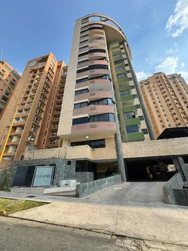 Apartamento En Venta En La Trigaleña Res Lugano