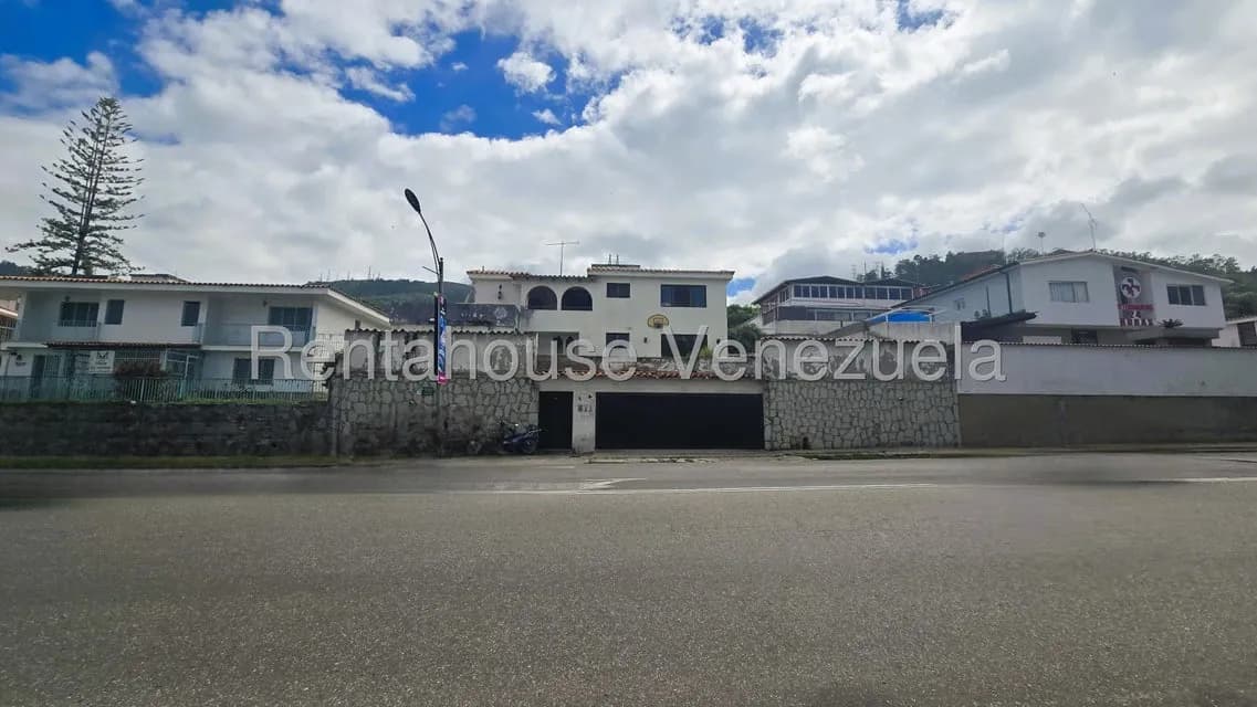 Casa (Duplex) en Venta en Sorocaima, Distrito Metropolitano