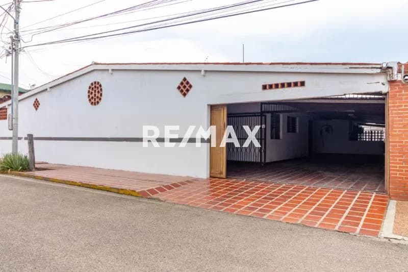 CASA EN URBANIZACION MARACAIBO