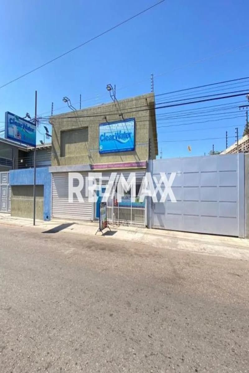 SE VENDE GALPON CON LOCALES Y OFICINAS EN EL SECTOR LA PAZ, MARACAIBO