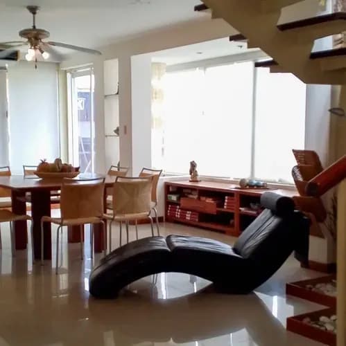 Quinta En Venta En La Urbanización Maneiro En La Isla De Margarita