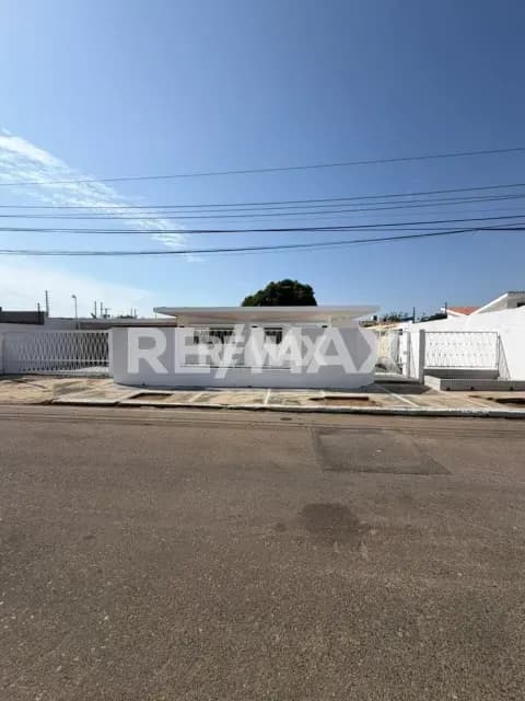 Casa para Remodelar en Venta Ubicada en Canta Sur