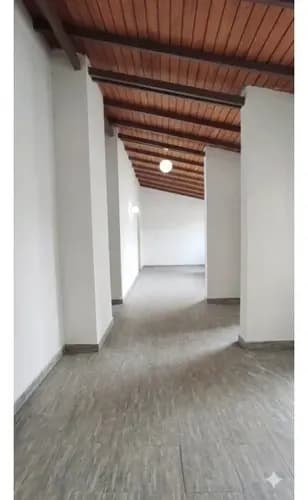 Se Vende Casa En Ciudad Varyna