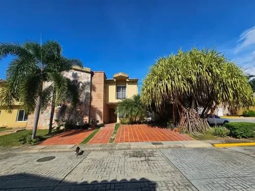 Angelica Rivas Vende Town House En Urb Hoyo 5, Villas De San Diego Country Club