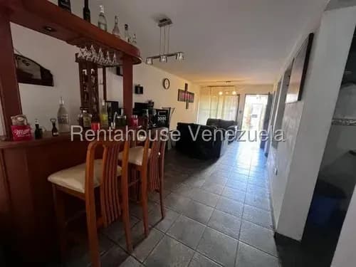 Casa En Venta Valle Alto Los Teques-yz-cod.26-15106