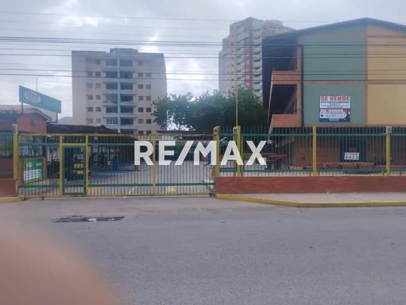 VENTA DE CENTRO COMERCIAL DACARS PLAZA