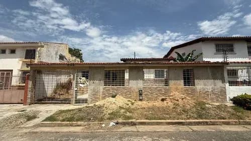 Wc Casa En Venta En Trigal Norte Obra Gris C318722