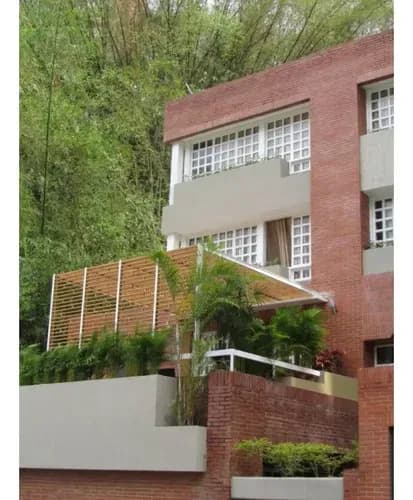 Se Vende Casa 529m2 5h/6b/3p Urb Miranda 2551