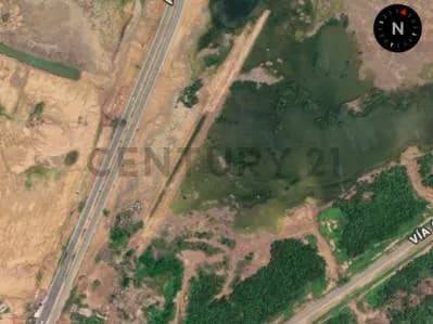 En venta terreno en Av. Costanera/cruce Vía al aeropuerto Nva Barcelona