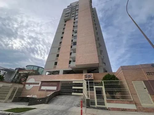 Nueva Captación: Exclusivo Apartamento Semiequipado En Piso Bajo Con Conectividad Y Estacionamiento Techado Residencias Aria, Urbanización La Trigaleña Cod 64-16