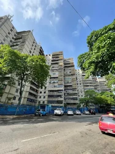Apartamento En Venta La Urbanización El Valle Caracas. (ch