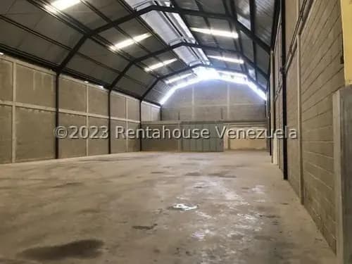 Lcda. Milagros Carrasquel Galpon Industrial Alquiler Barquisimeto Lara Zona Industrial I Economica Comercial Economico Código Inmobiliaria Rent-a-house 24-13512