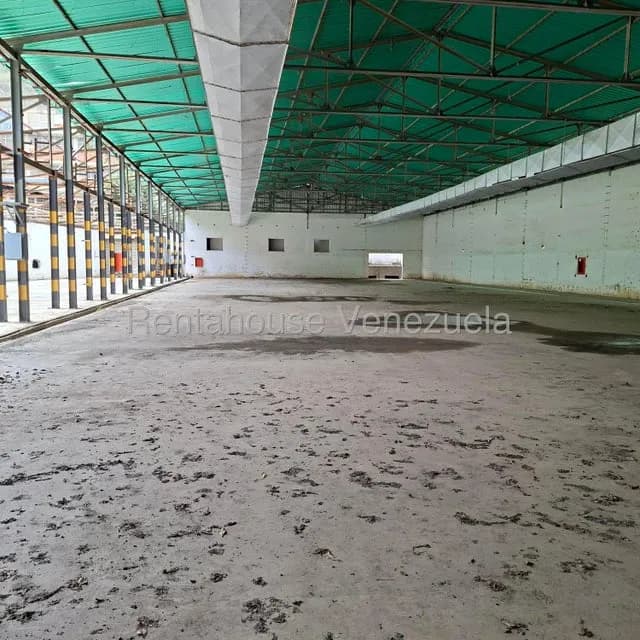 Comercial (Galpon - Deposito) en Alquiler en Macarao, Distrito Metropolitano