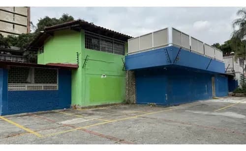 Alquilo En Chuao Quinta Comercial