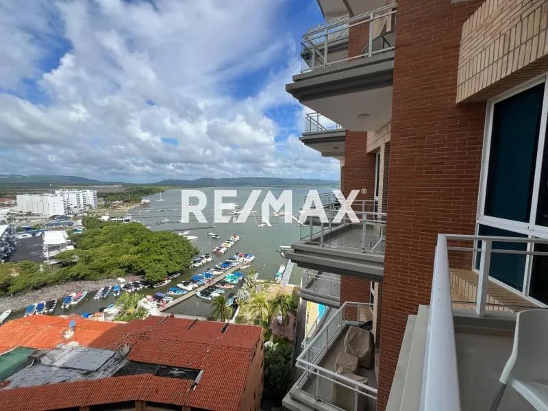 Vende Hermoso Apartamento En Uno De Los Conjuntos Exclusivos De Tucacas Puerto Varadero