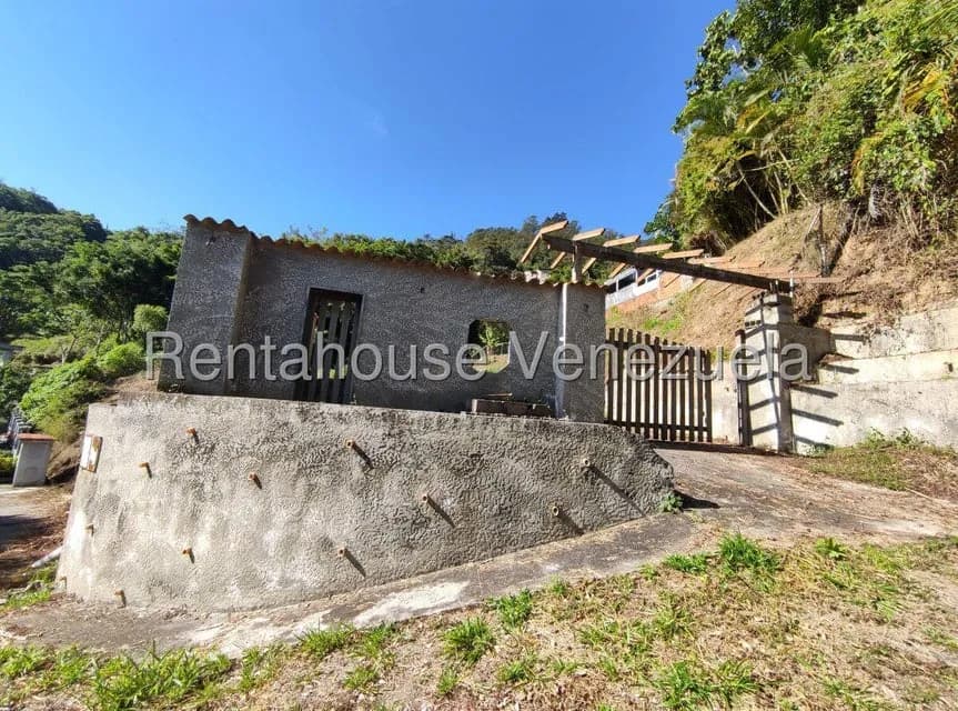 Terreno (Residencial) en Venta en La Suiza, Miranda