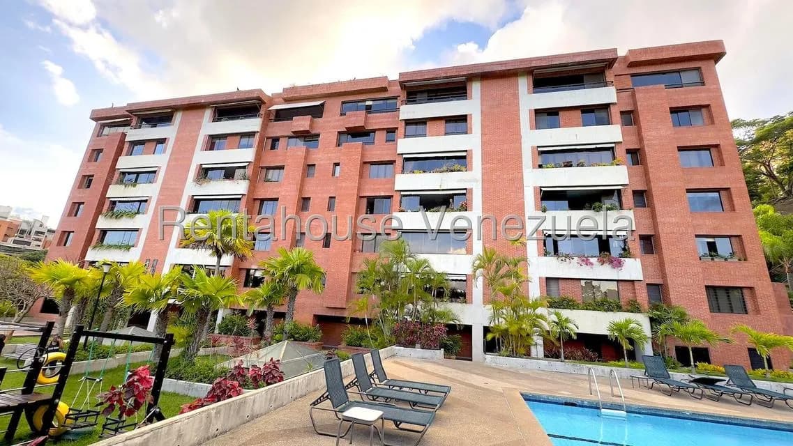 Apartamento (Penthouse) en Alquiler en Colinas de Valle Arriba, Distrito Metropolitano