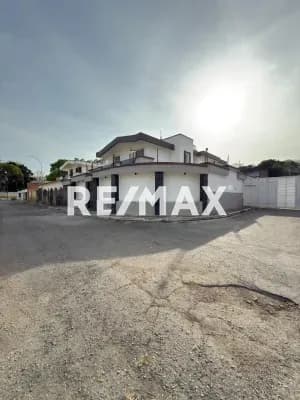 CASA EN VENTA EN PREBO II, CALLE CERRADA MODERNA