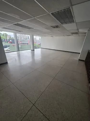 Keydis Pantoja Inzitu Realtors Alquila Local En Centro Comercial Profrsional Norte Frente Al Nautilus Solo Clientes