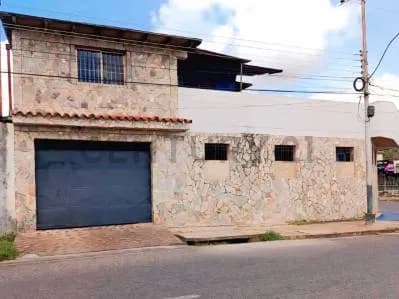 Casa en venta en Los Guaritos III