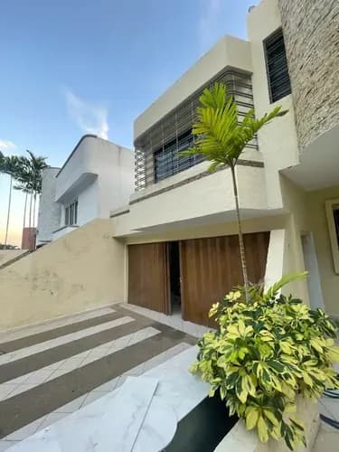 Venta Moderna Casa En Valencia Prebo Iii Doble Vigilancia Y Pozo Jg-rm