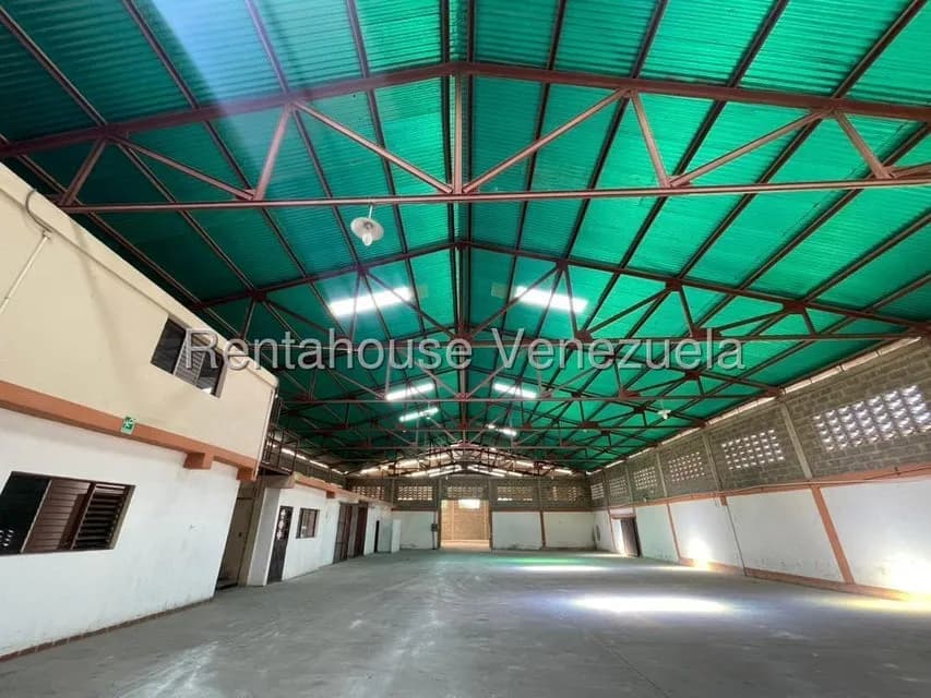 Comercial (Local Comercial) en Alquiler en Zona Industrial 2, Lara