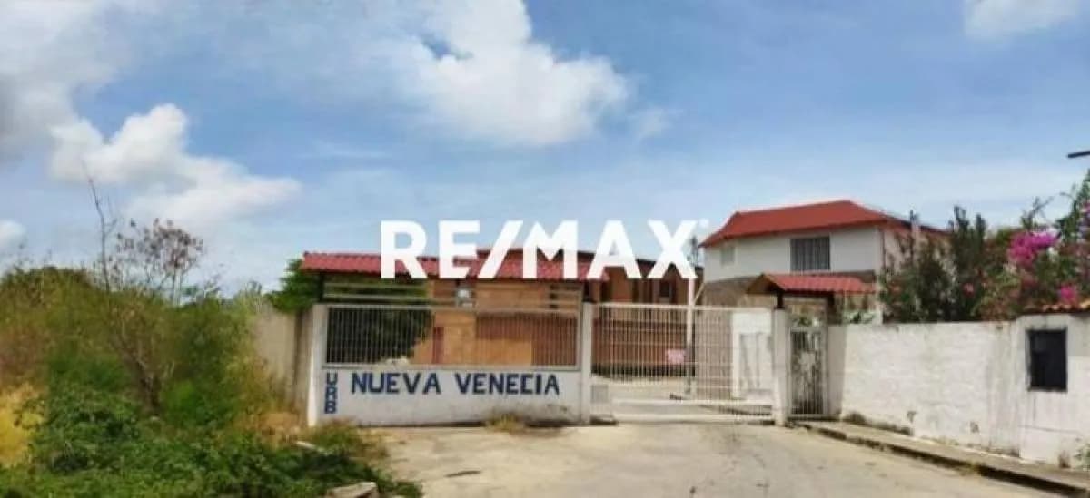 OPORTUNIDAD DE TERRENO CONJUNTO CERRADO NUEVA VENEZIA
