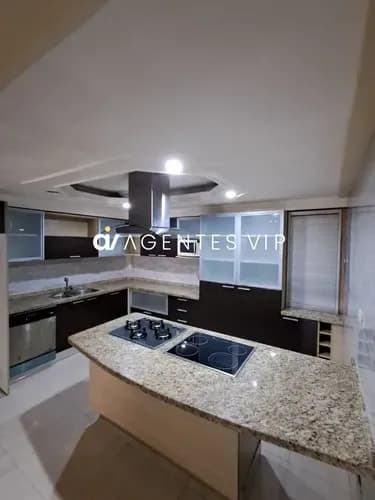 Linda Y Moderna Casa En Laguna Paraíso