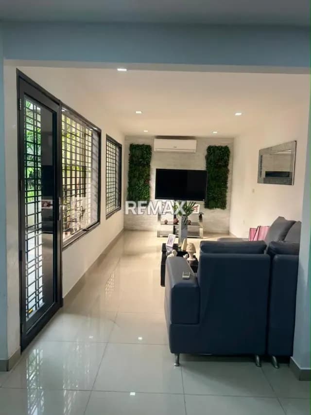 VENDO HERMOSA CASA EN LA GALERA