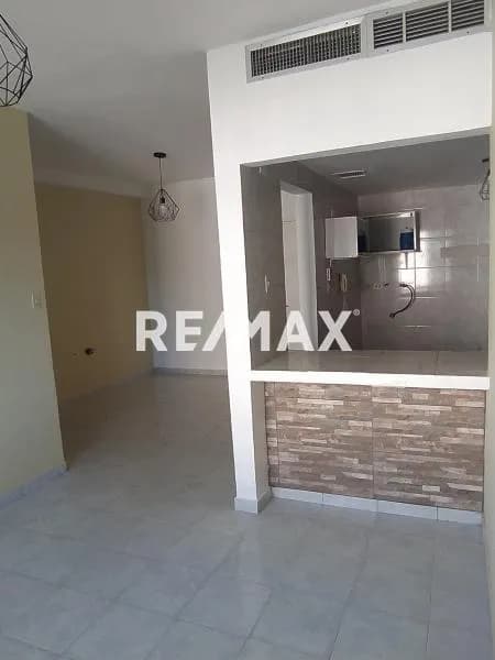 Se Alquila Apartamento En Sector Juanico