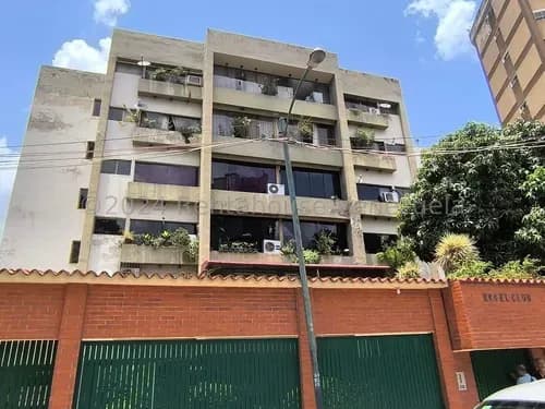 Vendo Apartamento En El Paraiso En Calle Cerrada, 26-18269