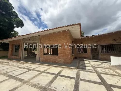 Casa En Venta En La Floresta Chacao Para Remodelar Obra Gris Caracas
