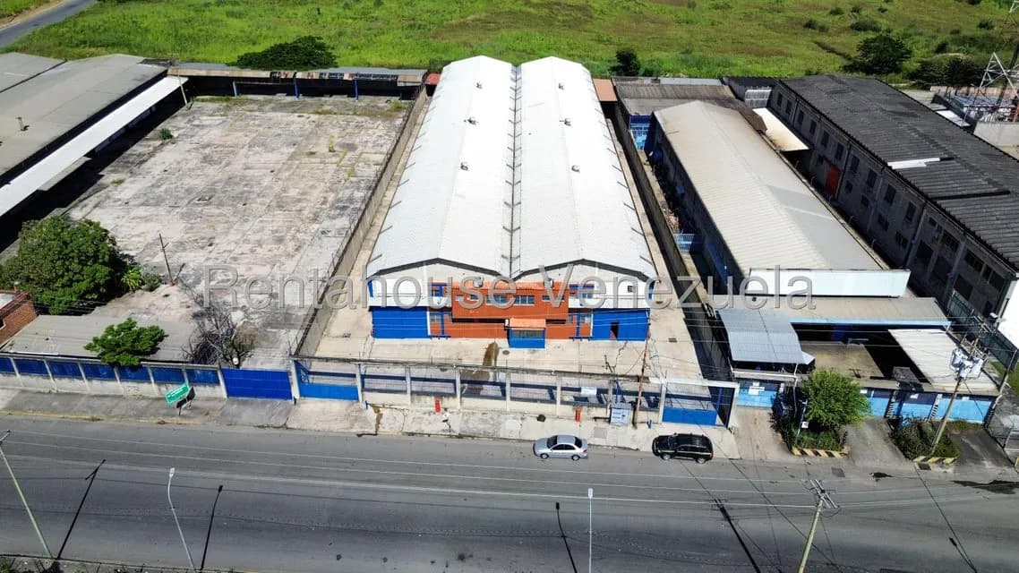 Comercial (Galpon - Deposito) en Alquiler en El Marques, Miranda