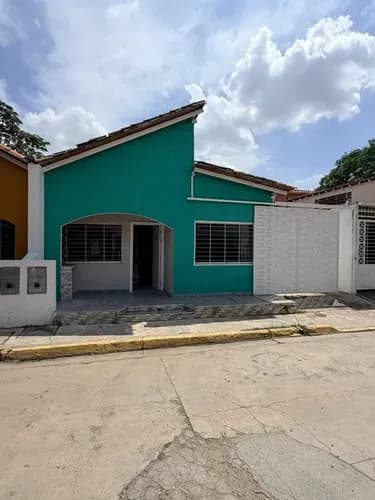 Casa Remodelada 135m2 Calle Valencia (ac)