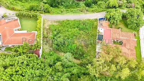 Terreno En Venta Ubicado En Cerro Verde 26-11815 Mn Caracas - Baruta