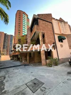 Venta de característico Townhouse en La Trilla Las Chimeneas conjunto cerrado con doble vigilancia