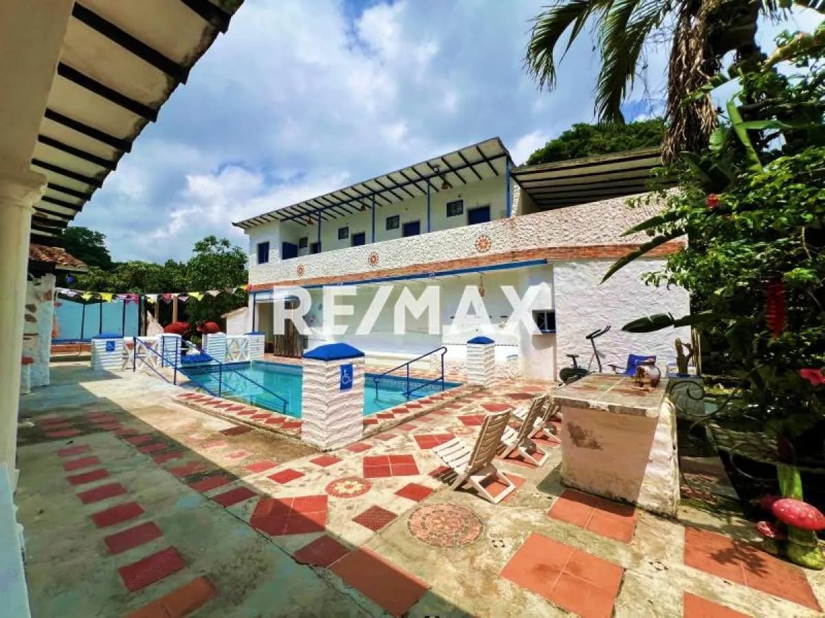 Hermosa Posada Spa en Aguirre con historia y confort