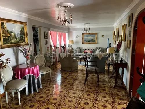 Bello Ph Con Una Amplia Terraza En San Antonio De Los Altos 26 8566 Jg