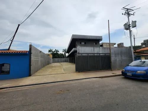 Edificio Comercial En Alquiler En Colinas Del Neverí
