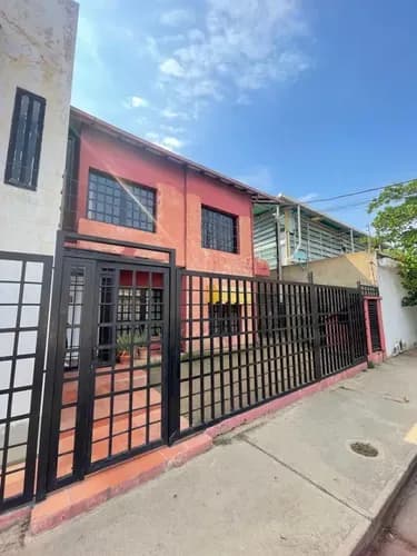 Venta De Local Comercial. Primer Piso, Ideal Para Iniciar Tu Emprendiiento