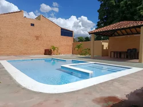 Hermoso Townhouse Resd. Y Comercial Guayabal Garden Naguanagua...(lp) Solo Clientes