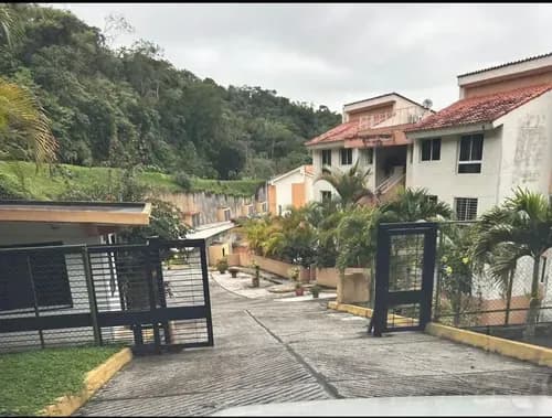 Venta Apartamento Remodelado Laguna De Monte Claro. Club