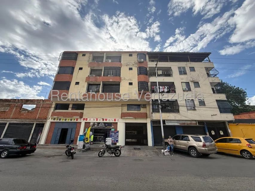 Apartamento (1 Nivel) en Venta en Zona Centro, Aragua