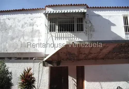 Casa Amplia, Con Ubicación Privilegiada El Cafetal 26-19399