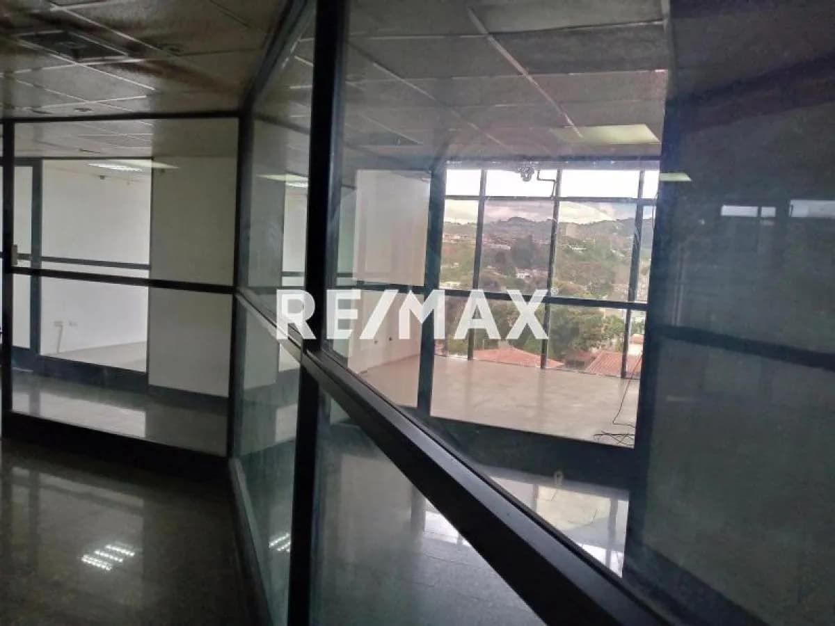 Local Comercial en Alquiler C.C. Macaracuay Plaza (C3 17D)