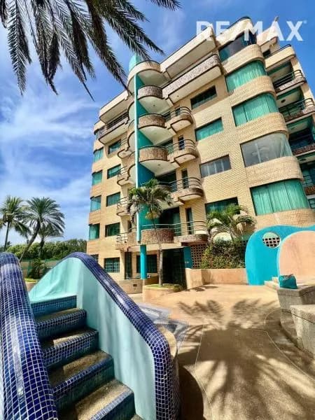 APARTAMENTO FRENTE AL MAR, PLAYA EL AGUA