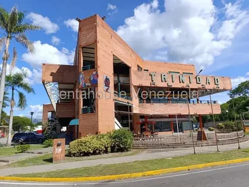 Ecl Amplio Local Con Gran Oportunidad De Inversión En Cc En Cagua 26-1905