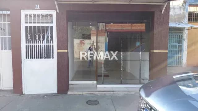 LOCAL COMERCIAL CALLE CARABOBO