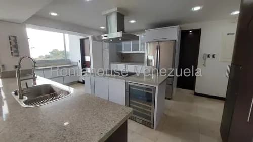 Lomas De Las Mercedes Apartamento Penthouse Dúplex Alquiler